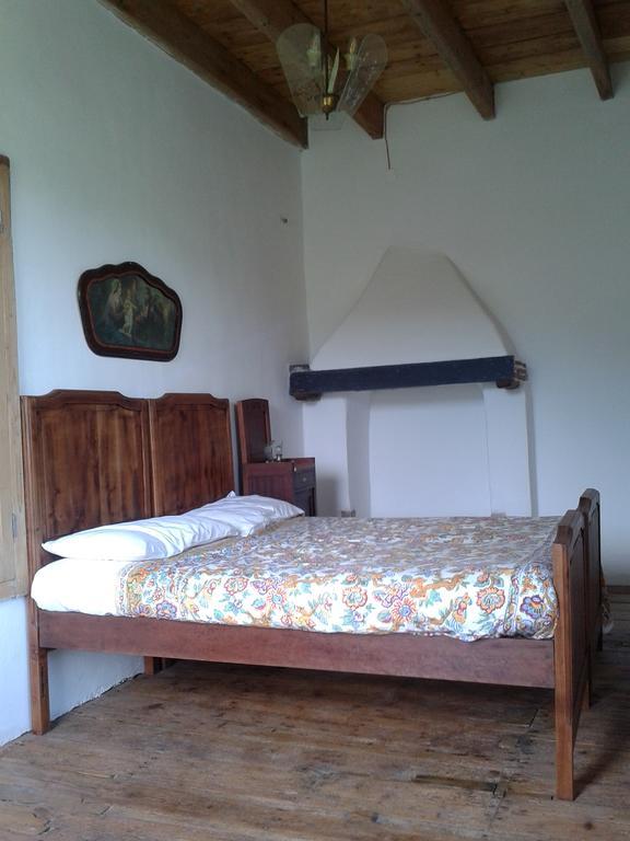 Hotel Rural House Rondini Camposasco Exterior foto